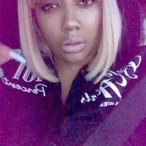 Meet your Posher, Janay